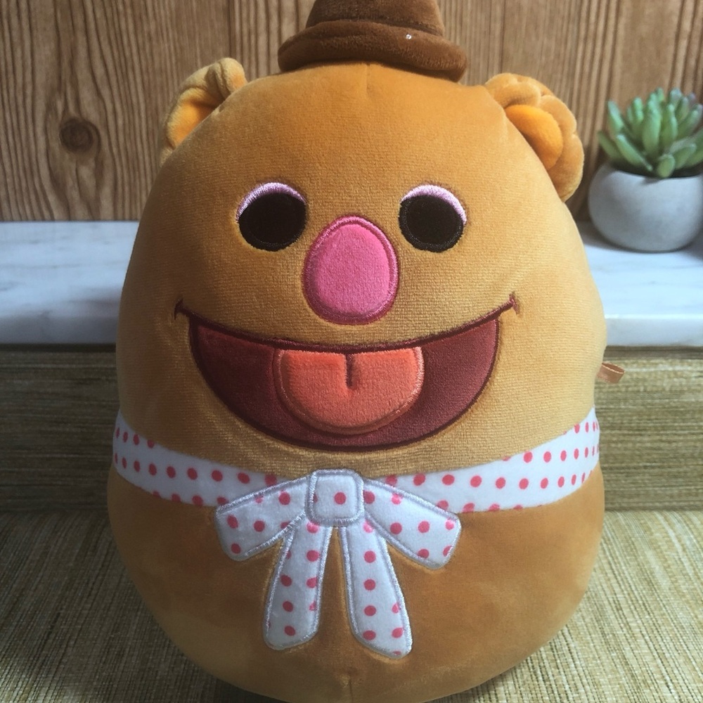 Jazwares Disney The Muppets 10” Fozzie Bear